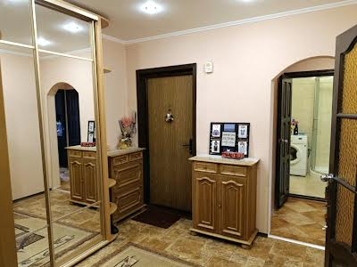 квартира за адресою Академіка Глушкова просп., 45