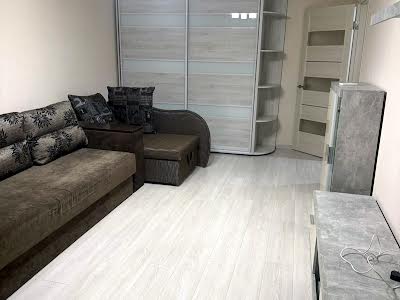 квартира за адресою Митрополита Василя Липківського вул. (Урицького), 21