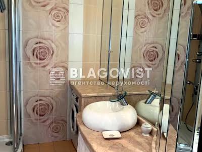 квартира за адресою Шота Руставелі вул., 44