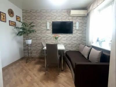 квартира по адресу Осенняя ул., 13