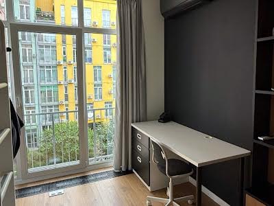 квартира за адресою Регенераторна вул., 4