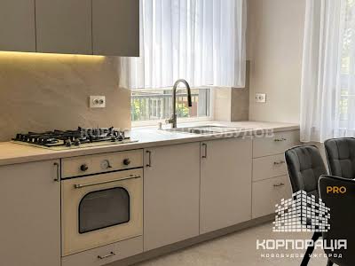 квартира за адресою Іштвана Сечені вул., 23