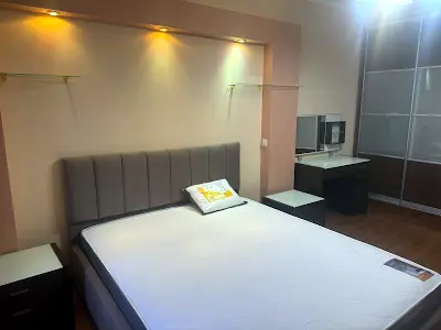 квартира за адресою Анни Ахматової вул., 35