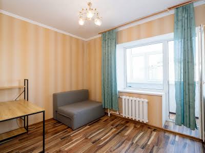 квартира за адресою Бабкіна пров., 12