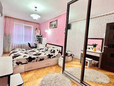 квартира по адресу Василия Симоненко ул., 22