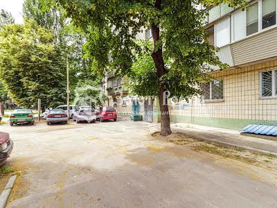квартира по адресу Петропавловская ул., 13/8
