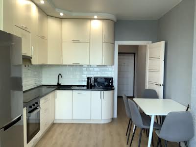 квартира за адресою Каховська вул., 62а