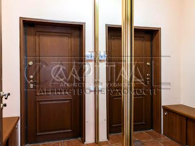 дом по адресу 158 Садова, 52