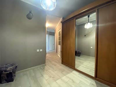 квартира за адресою Робоча вул., 152
