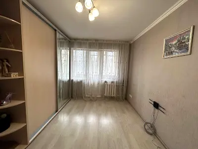 квартира за адресою Ушинського вул., 16