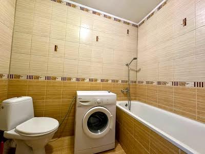квартира за адресою Сергія Корольова вул., 10-А