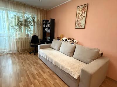 квартира за адресою Озерна вул., 14