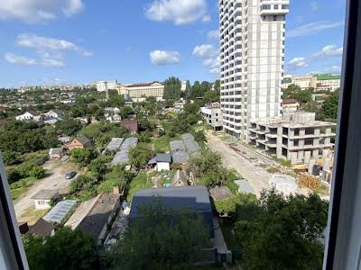 квартира по адресу Героев просп., 14-А