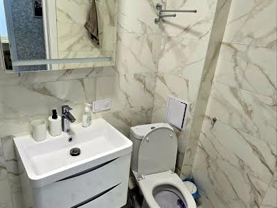 квартира за адресою Євгена Чикаленка вул., 68а