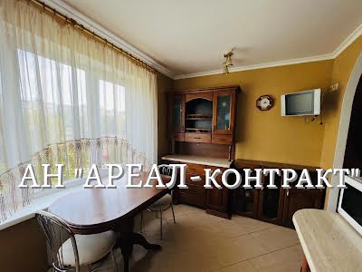 квартира за адресою Запоріжжя, Комарова вул., 27