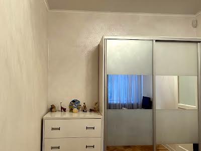 квартира за адресою Пастера вул., 21