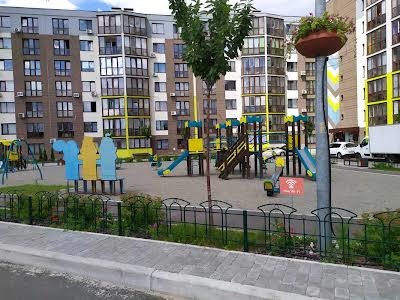 квартира за адресою Стеценка вул., 75Д