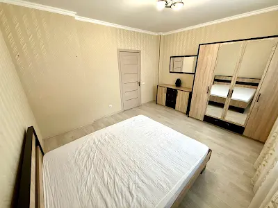 квартира за адресою Олени Пчілки вул., 8