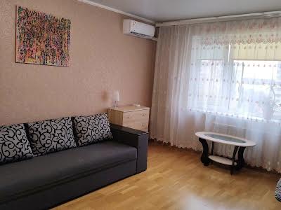 квартира по адресу Чернобыльская ул., 10