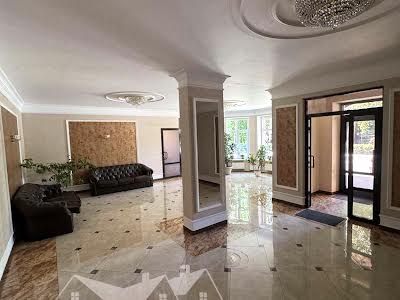 квартира за адресою Соборна вул., 8