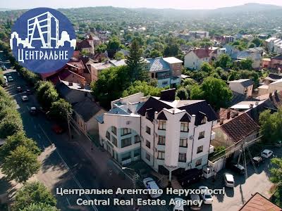 коммерческая по адресу Черновцы, Сторожинецька, 1