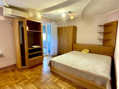 квартира по адресу Рабочая ул., 11