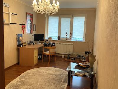 квартира по адресу Бучмы ул. (Командарма Уборевича), 30в