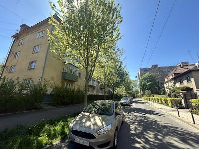 квартира по адресу Квитневая ул., 5