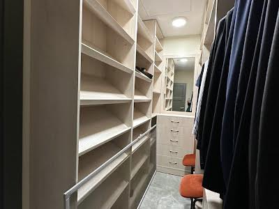 квартира по адресу Раисы Окипной ул., 18