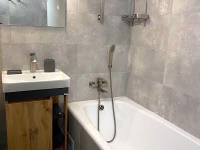квартира за адресою Петра Радченка вул., 12