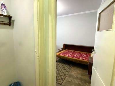 квартира за адресою Миколи Зерова вул., 13