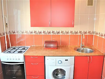 квартира за адресою Богатирська вул., 8