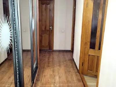 квартира за адресою Академіка Корольова вул., 63