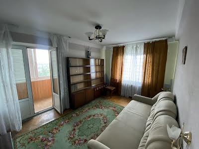 квартира по адресу Ореста Левицкого ул. (Академіка Курчатова), 8