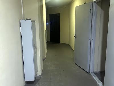 квартира по адресу Драгоманова ул., 6/1