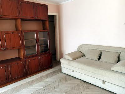 квартира за адресою Ушинського вул., 11