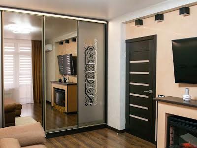 квартира за адресою Драгоманова вул., 10