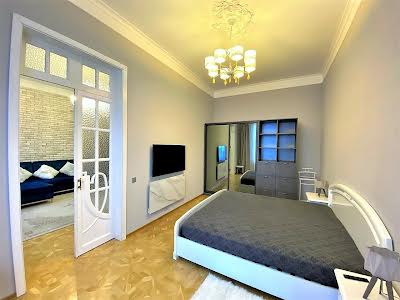 квартира за адресою Михайла Коцюбинського вул., 5