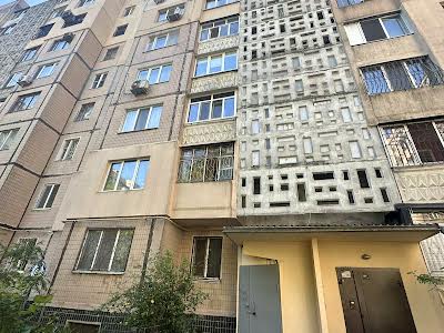 квартира за адресою Ільфа та Петрова вул., 55