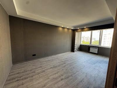 квартира за адресою Юності вул., 25