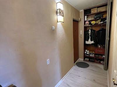 квартира по адресу Академіка Стражеска ул., 3