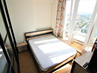 квартира за адресою Соборності просп. (Возз'єднання), 30