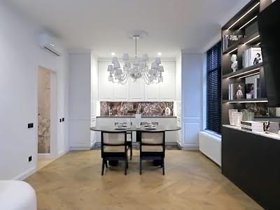 квартира за адресою Драгомирова, 19Б
