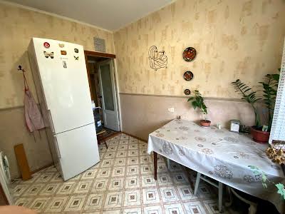 квартира за адресою Лазурна вул., 30б