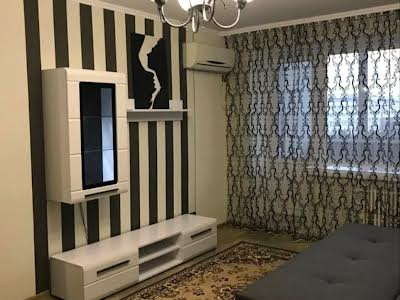 квартира за адресою Морозова вул., 32