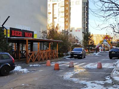 квартира по адресу Героев Небесной Сотни просп., 18/6