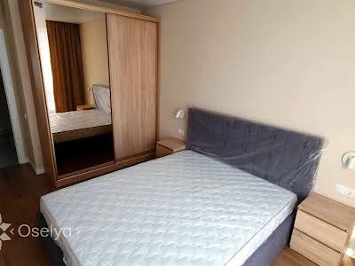 квартира по адресу Олександра Олеся ул., 10