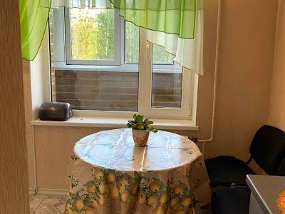 квартира за адресою Михайла Котельникова вул., 51а