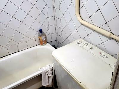 квартира за адресою Михайла Драгоманова вул. (Димитрова), 52