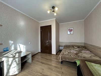 квартира за адресою Симиренка вул., 31